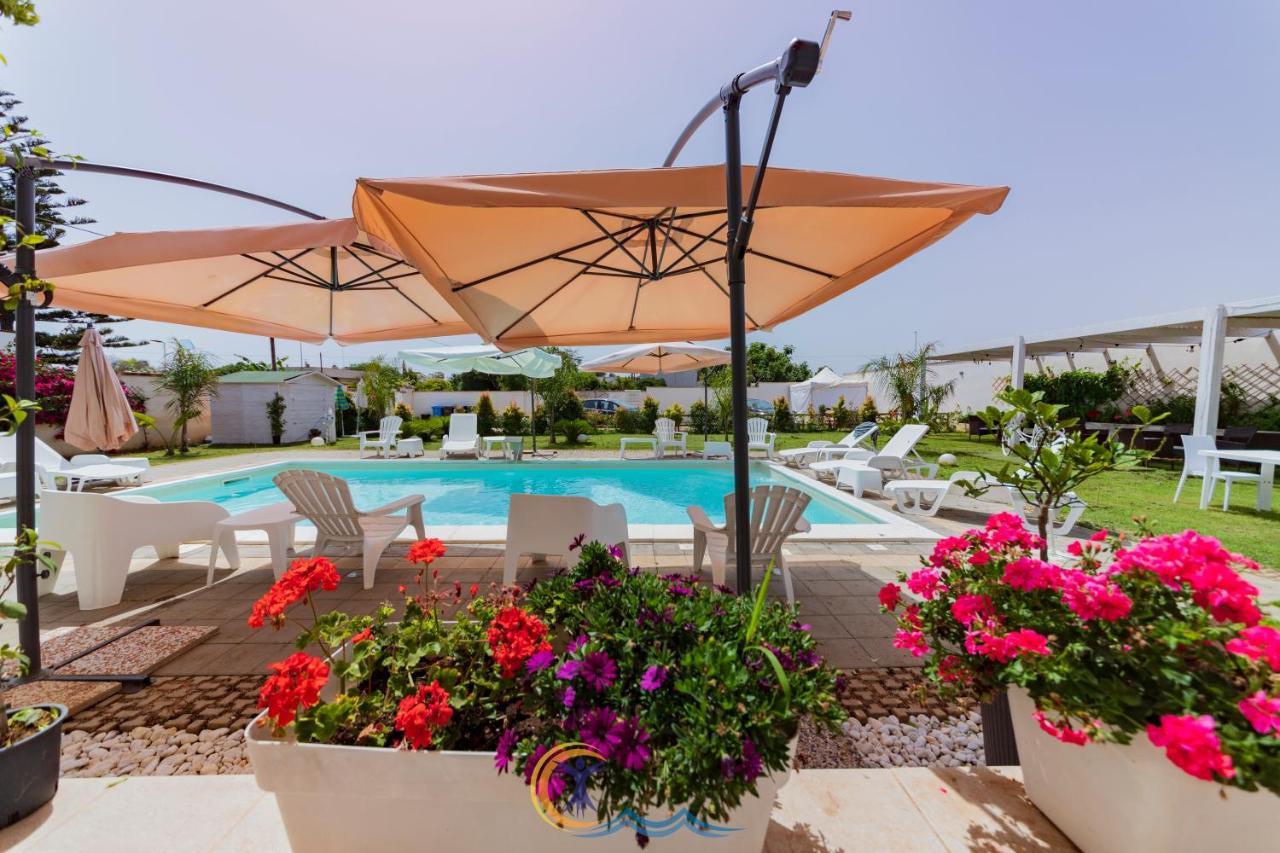 Villa Leonardo San Foca - Room, Pool & Restaurant Extérieur photo