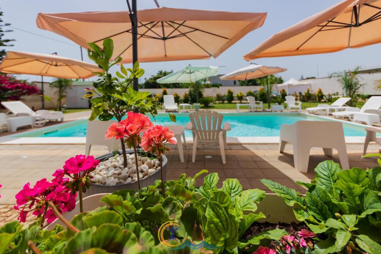 Villa Leonardo San Foca - Room, Pool & Restaurant Extérieur photo
