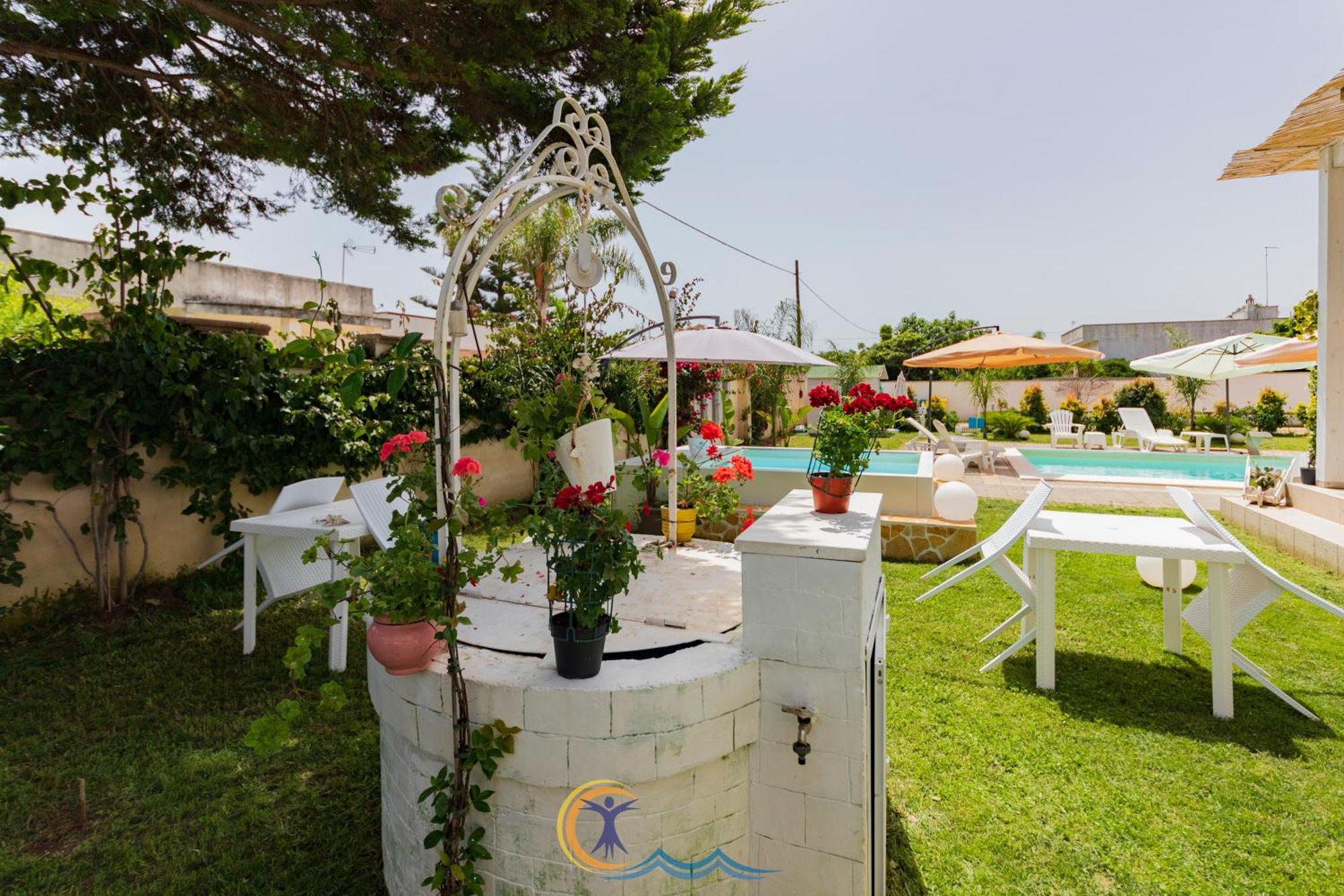 Villa Leonardo San Foca - Room, Pool & Restaurant Extérieur photo