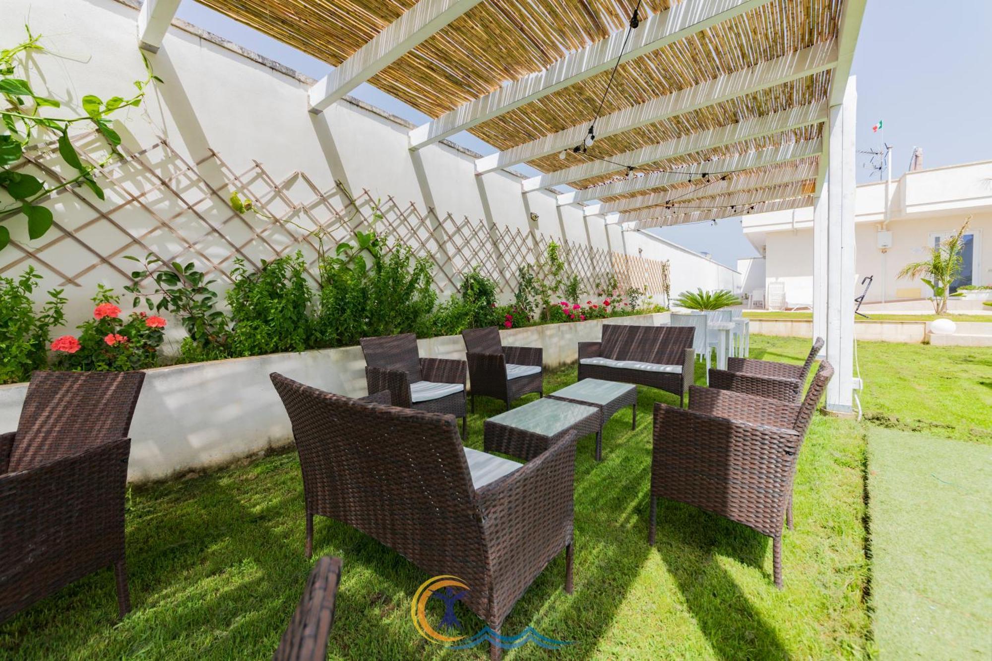 Villa Leonardo San Foca - Room, Pool & Restaurant Extérieur photo