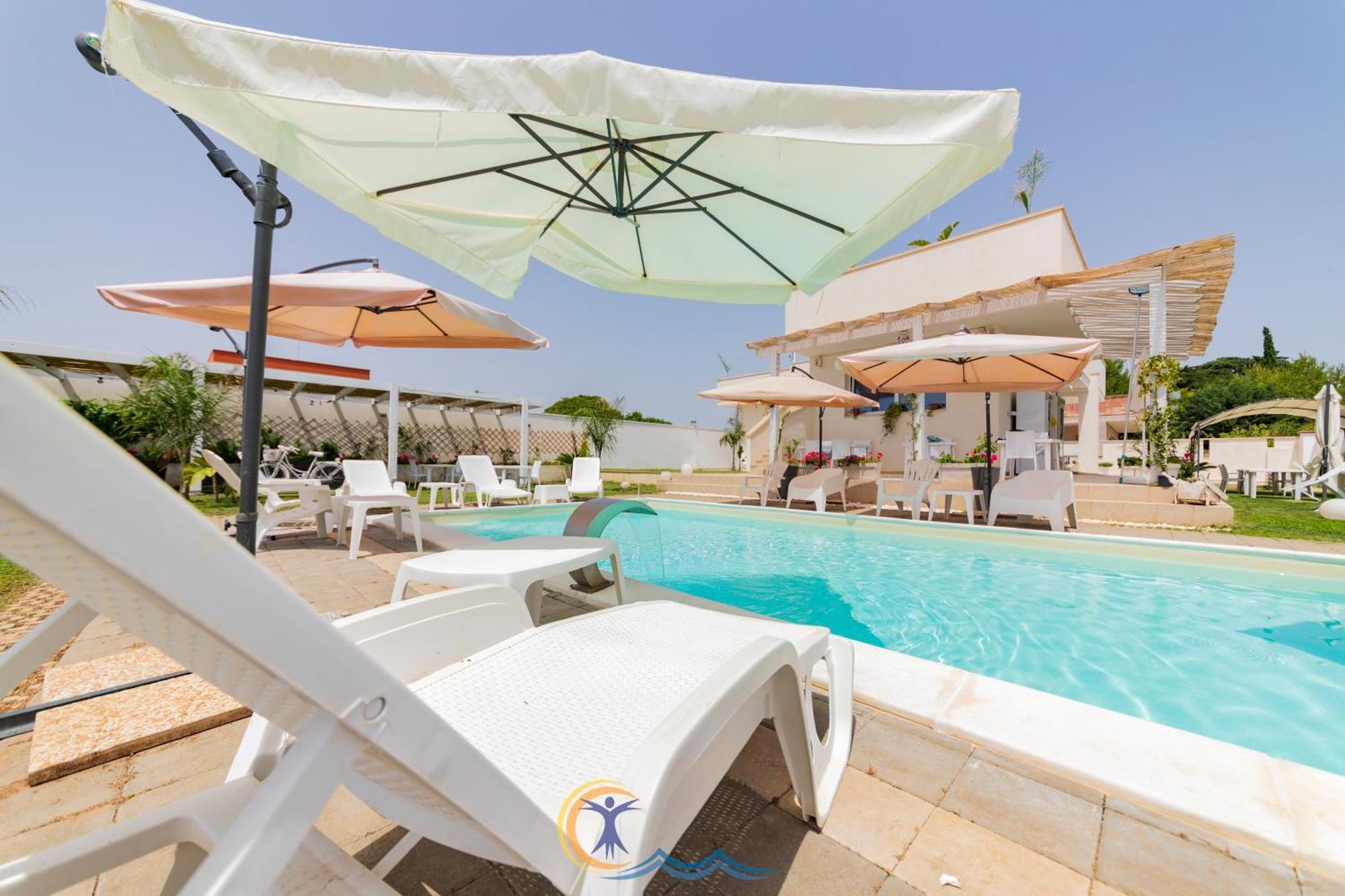 Villa Leonardo San Foca - Room, Pool & Restaurant Extérieur photo
